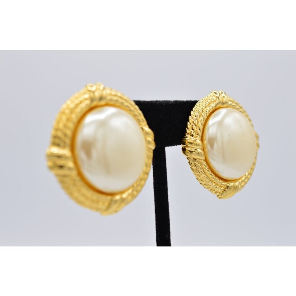Givenchy Vintage Pearl Clip Earrings Chunky Round Gold Runway Signed 1980s Bin8 - Picture 6 of 11